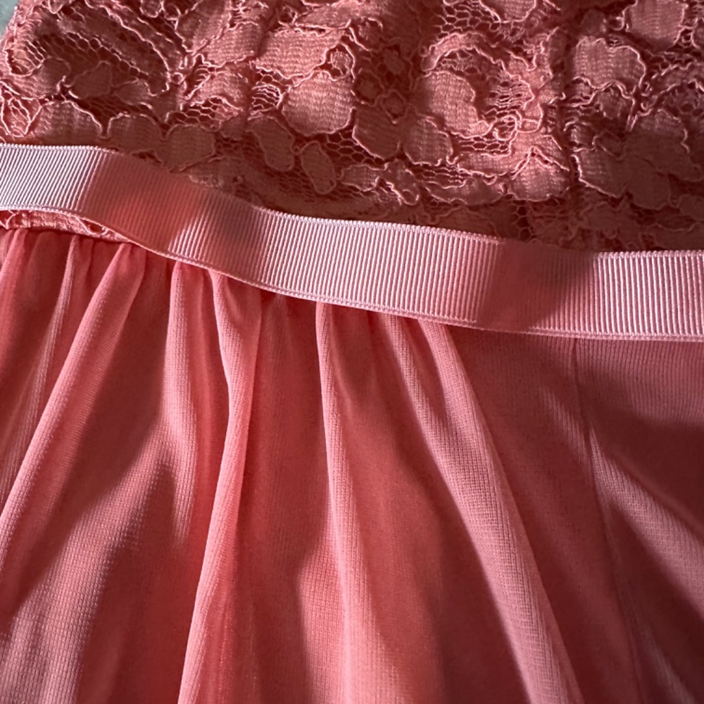 Dress - Picture 6 of 6